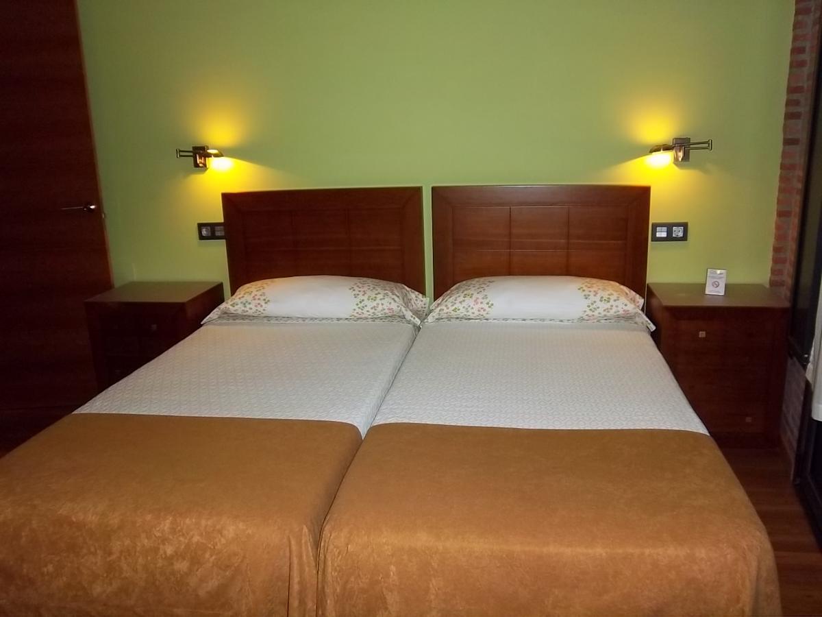 Apartamentos Entrepalacios أفيليس المظهر الخارجي الصورة